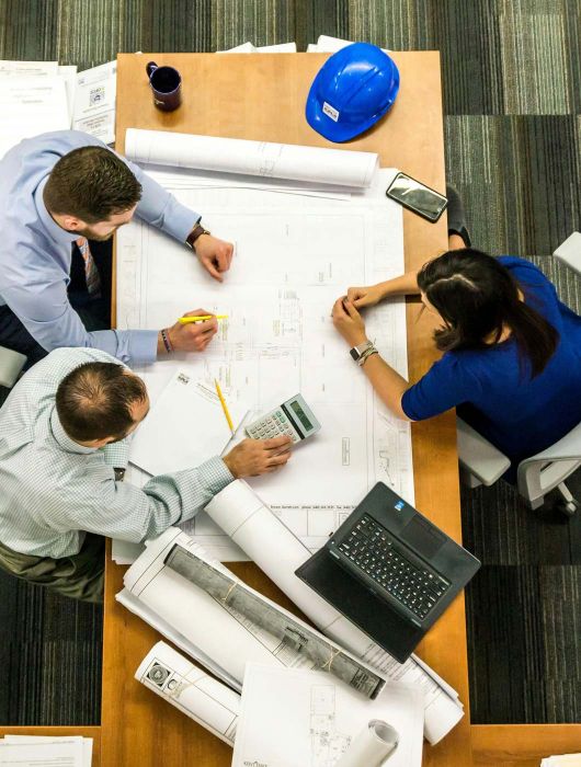 engineering project management team